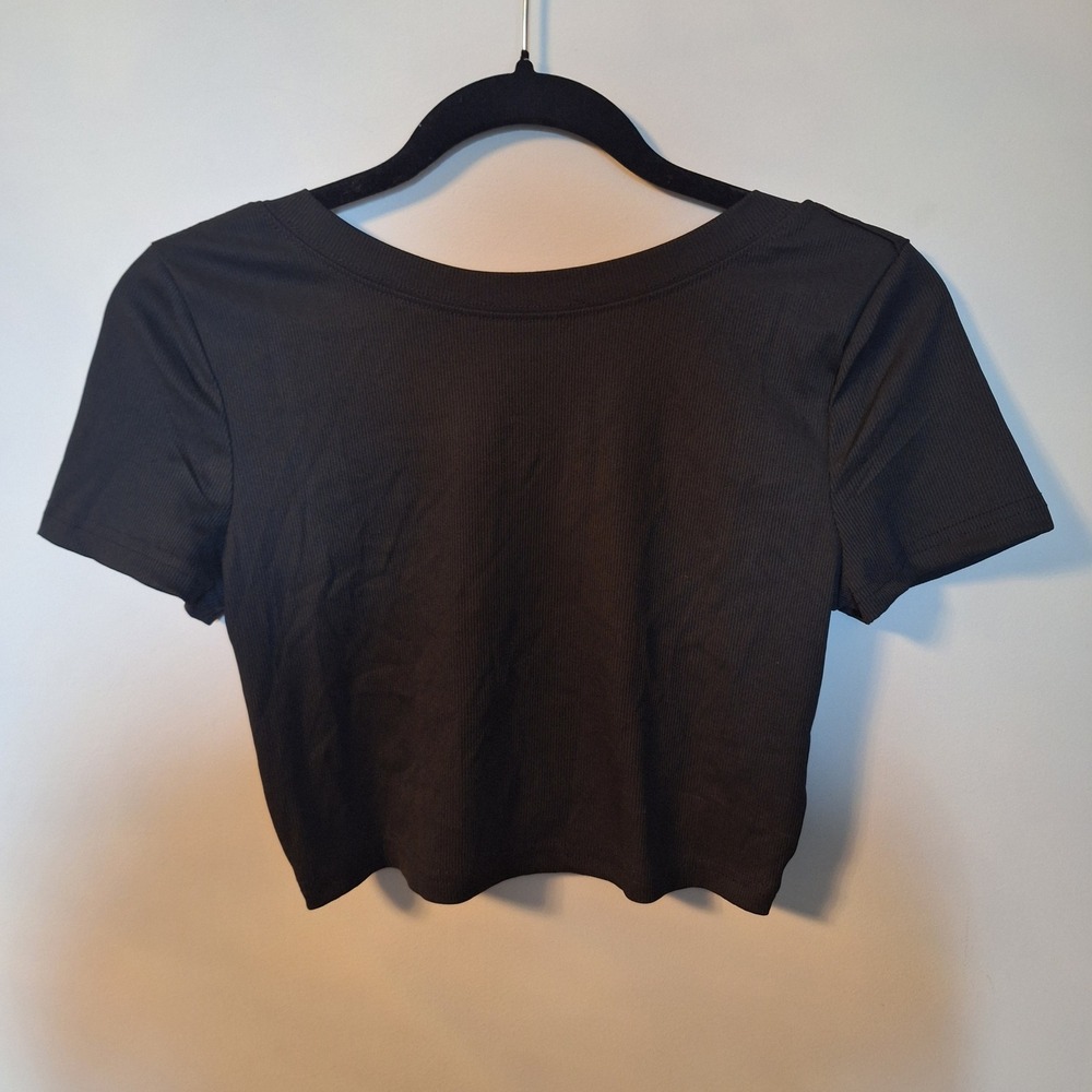 SHEIN Black Short Sleeve Open Back Crop Top Size Medium US 6
